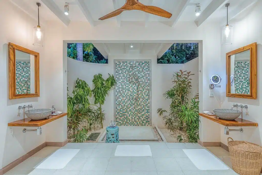 Bathroom Deluxe Beach Villa - OBLU NATURE Helengeli by SENTIDO, Maldives